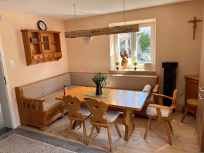 Oberbayern Lengenfeld 2 Wohnungen a 4 Schlafzimmer Neu umgebaut